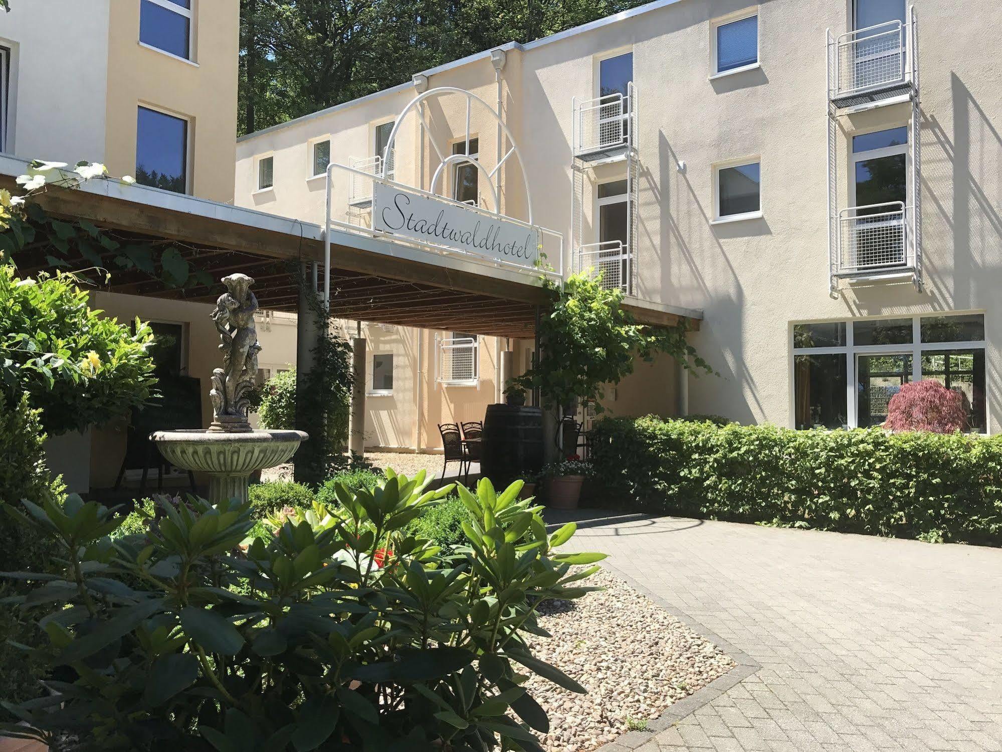 Schroeders Stadtwaldhotel Trier Ngoại thất bức ảnh